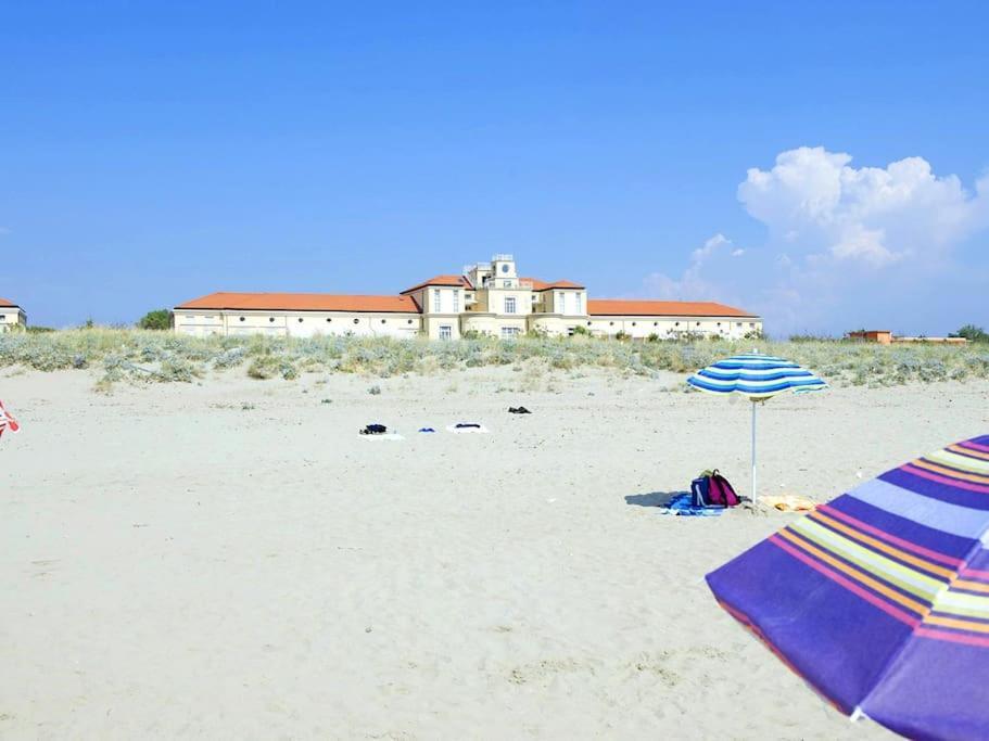 Duenenresidenz Regina Elena Ferienwohnung Am Strand Calambrone Εξωτερικό φωτογραφία